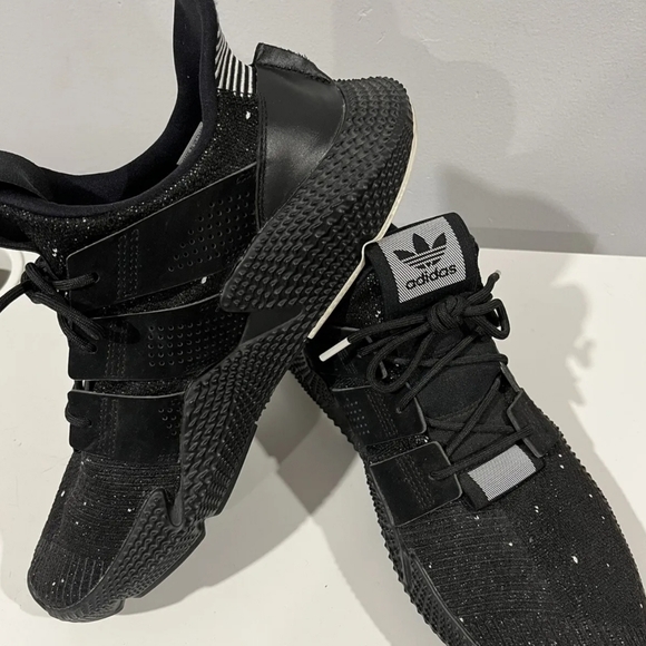 Black Sneakers Men’s Size 8 Athletic Sneakers Shoes - Picture 6 of 6